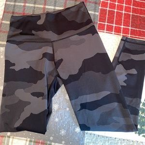 Aerie Camo leggings